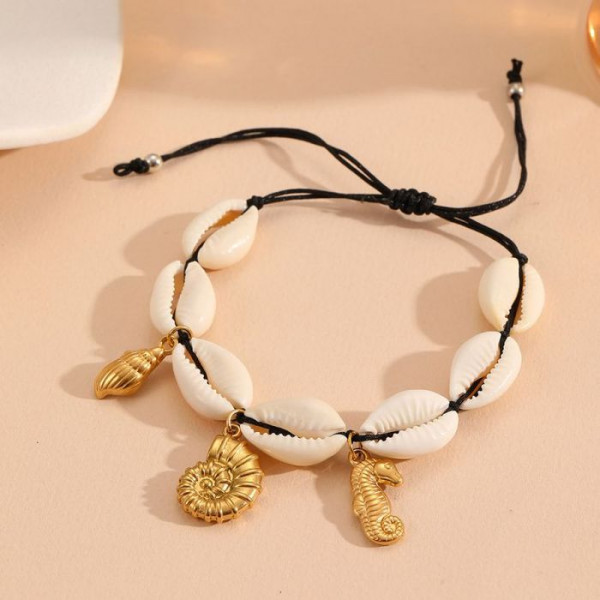 Браслет в морском стиле из ракушек с подвесками CJM52750