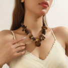 Бусы из коричневого камня с крупными металлическими шарами CJR56912