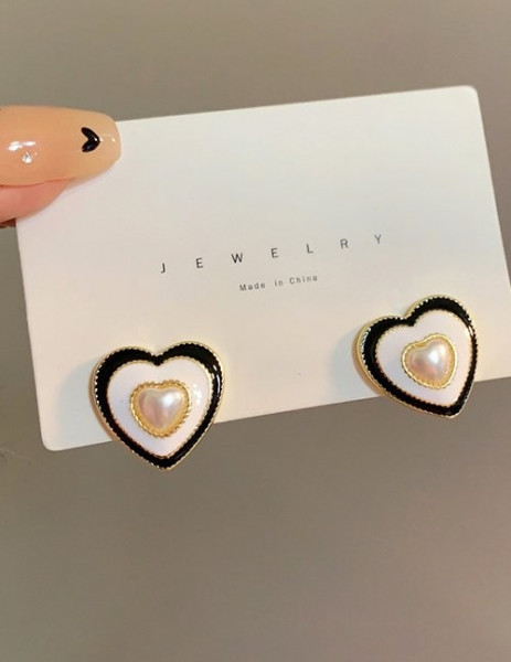 Романтичные серьги-пусеты сердца с жемчугом L74407