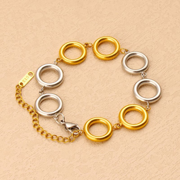 Браслет-цепочка с крупными матовыми кольцами CJP52815