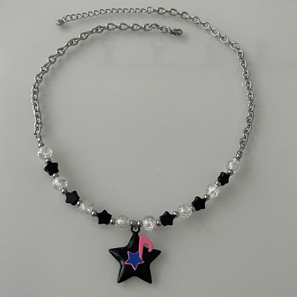 Бусы из темных камней с акцентной звездой CJH56230