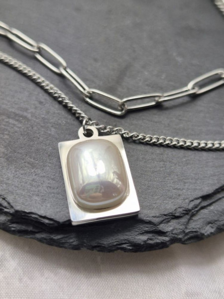 Многослойное колье с прямоугольной вставкой из перламутра J11339CJJ