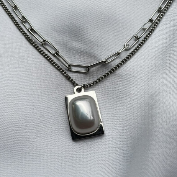 Многослойное колье с прямоугольной вставкой из перламутра J11339CJJ