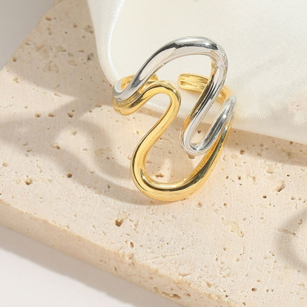 Двухцветный широкий жесткий браслет сложной формы CJG30053