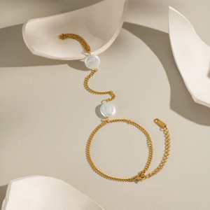 Браслет-слейв с жемчужными дисками и цепью CJN49736