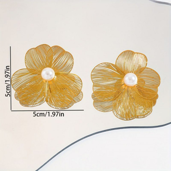 Воздушные серьги-пусеты перламутровый мак CJP85330