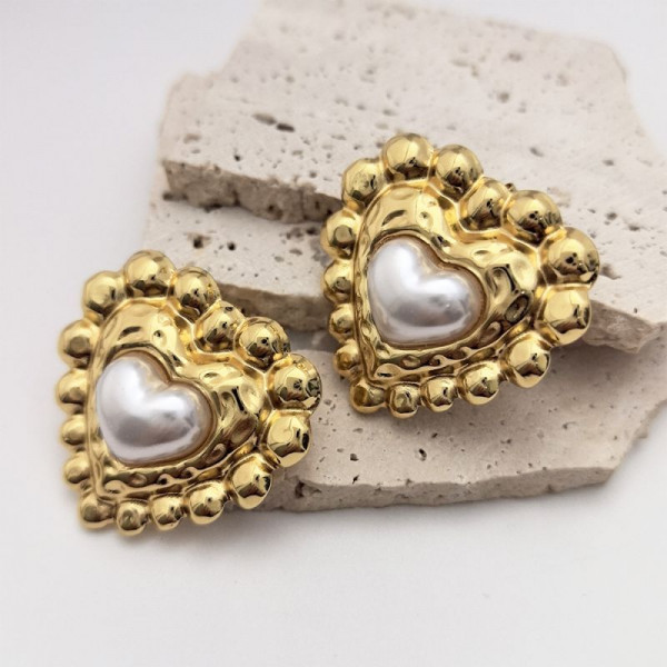 Серьги-пусеты Сердце в винтажной оправе CJN45289