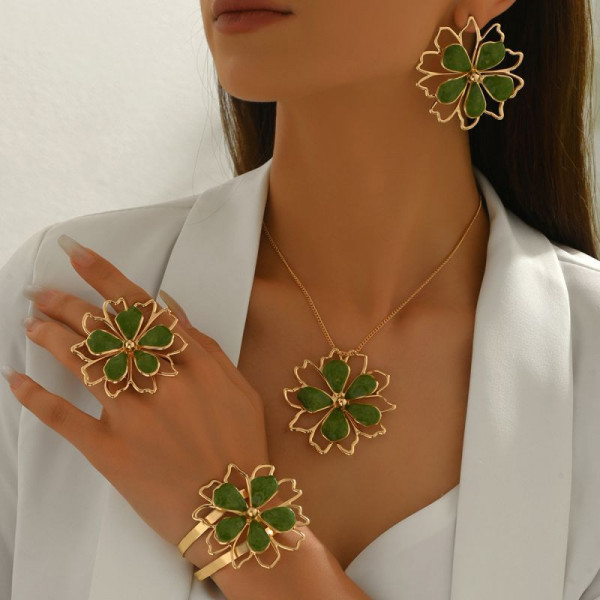 Комплект бижутерии CJN93642