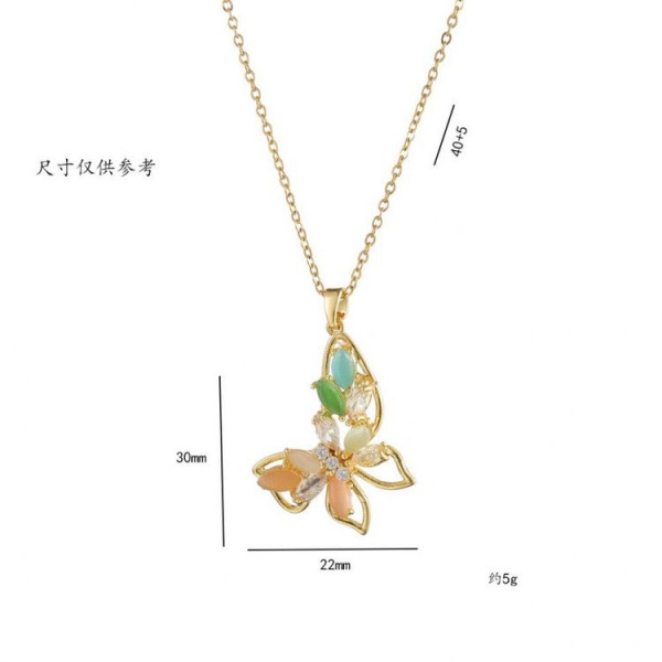 Серебристое колье с бабочкой и перламутровыми вставками J11342CJJ