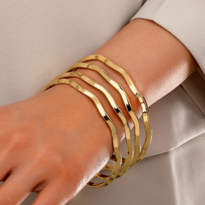 Жесткий браслет CJM14408