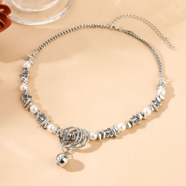 Бусы из жемчуга и темных бусин с ажурным сердцем CJM16931