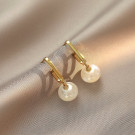 Серьги с жемчугом и английским замком CJC64326