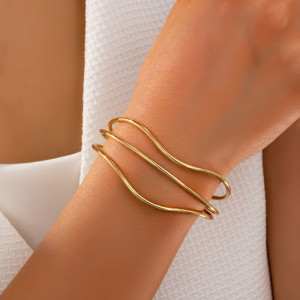 Жесткий браслет CJM14411