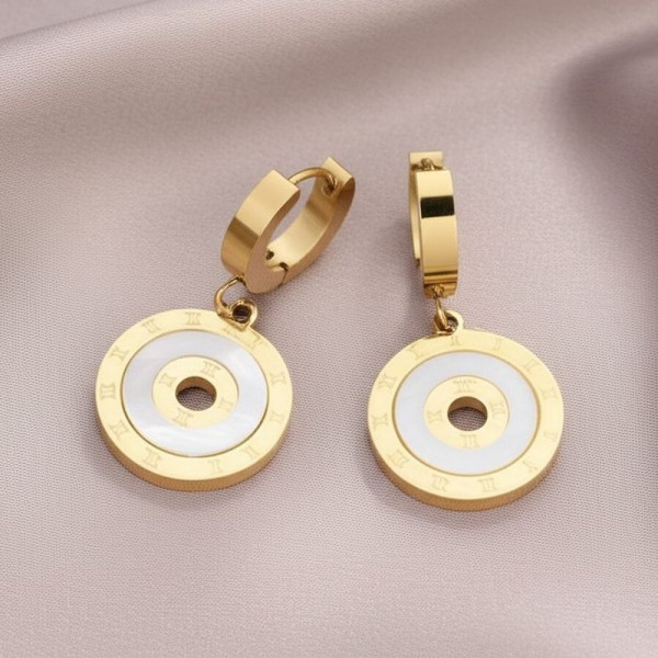 Серьги-кольца с круглыми подвесками в виде концентрических кругов J10217CJJ