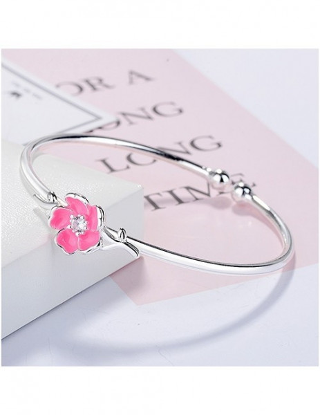 Жесткий браслет с цветочным элементом R87984