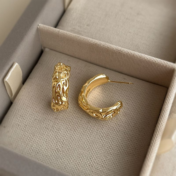 Широкие фактурные серьги-полукольца CJQ20292