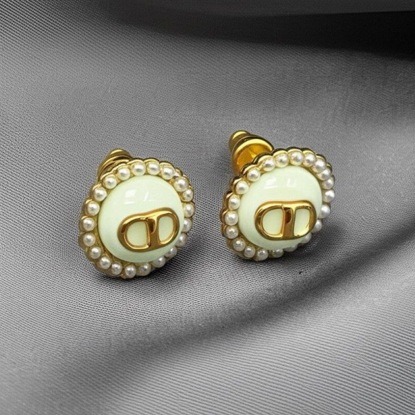 Элегантные серьги-пусеты с белой эмалью и жемчужным контуром 1J11990CJJ