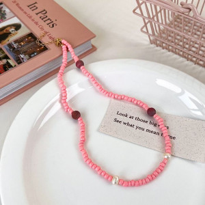 Яркие Бусы из розового камня с темными акцентами G55174MSK