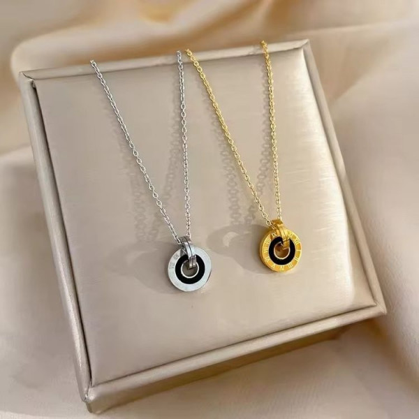 Классическая цепочка с кулоном в виде сияющего диска J10506CJJ