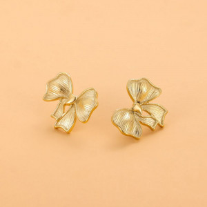 Серьги-пусеты Банты объемные фактурные CJL18236