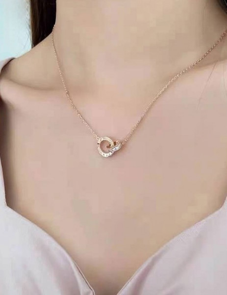 Стальное колье с двойным кулоном и римскими цифрами A64078