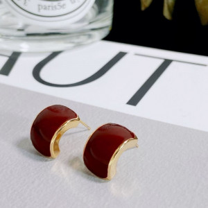 Серьги-пусеты полумесяцы с эмалью CJD02345