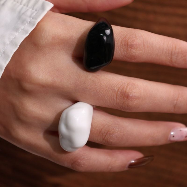 Набор объемных колец из акрила CJT21071