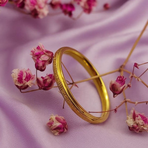 Кольцо-нить с мелкой огранкой в золотом цвете J11164CJJ