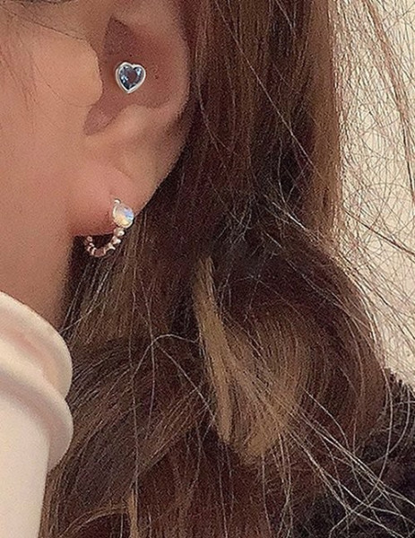 Милые серьги-пусеты розовые сердца Z17380