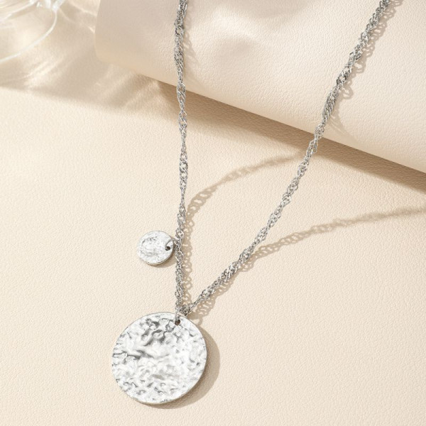 Золотистая цепочка с фактурным диском CJL77579