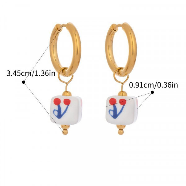 Золотистые серьги-конго с изящными цветными подвесками CJN49712