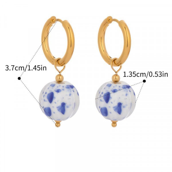 Золотистые серьги-конго с изящными цветными подвесками CJN49712