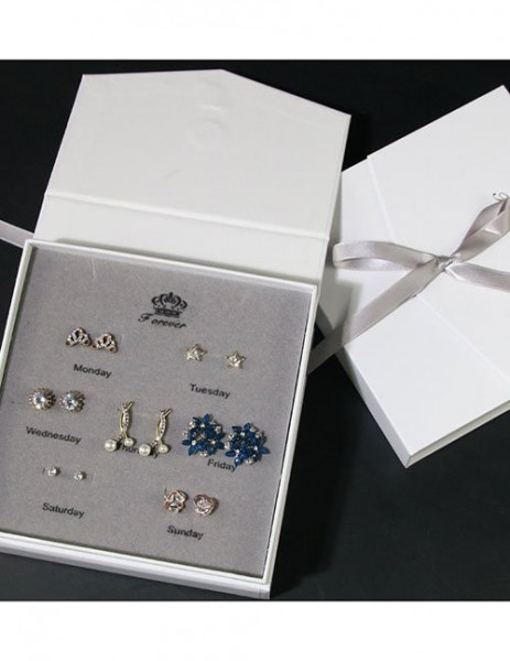 Коробка (15*15*3,5см) Z62779