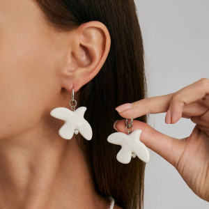 Серьги-конго висячие ювелирный сплав акрил горлица 1J11908CJJ