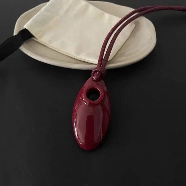 Колье сотуар с овальной подвеской в кирпичном оттенке CJJ10452