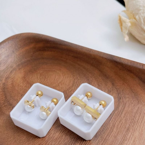 Серьги-гвоздики с бантом и жемчугом CJD74608