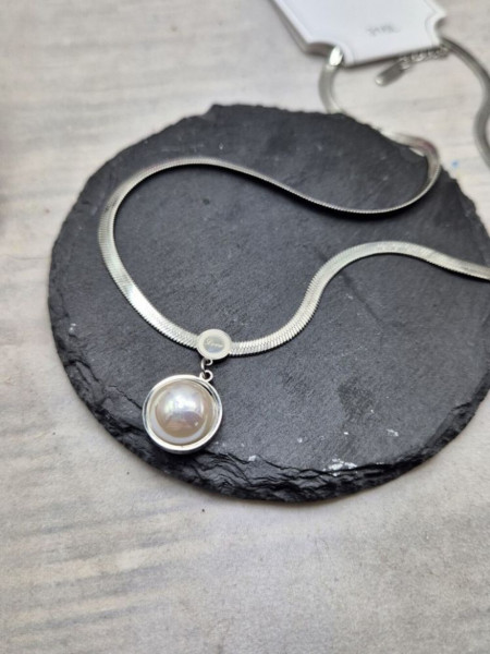 Цепочка снейк с подвеской в форме жемчужины в кристальном ореоле J10532CJJ