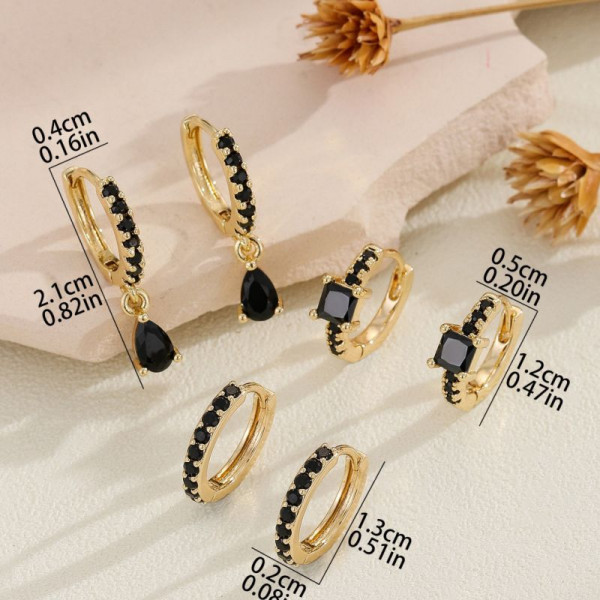 Черные серьги-конго в золотистой оправе CJR59589