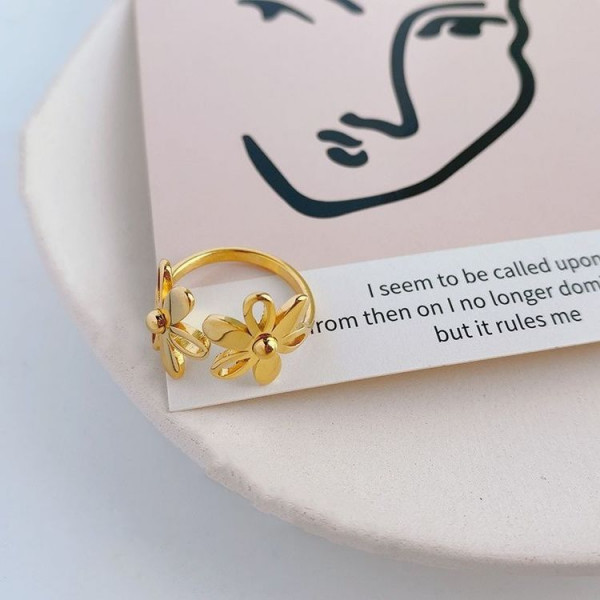 Кольцо медицинская сталь с напылением золотом J11174CJJ