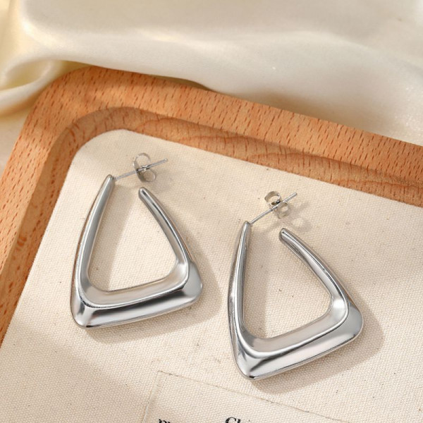 Серьги-пусеты Трапеции полые зеркальные CJM03760