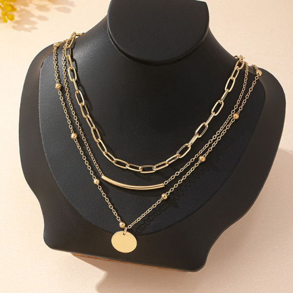 Трехслойное колье с крупными звеньями и круглой подвеской CJP54251