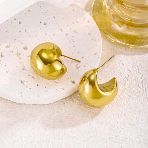 Золотистые серьги-пусеты Объемные полусферы CJH63040