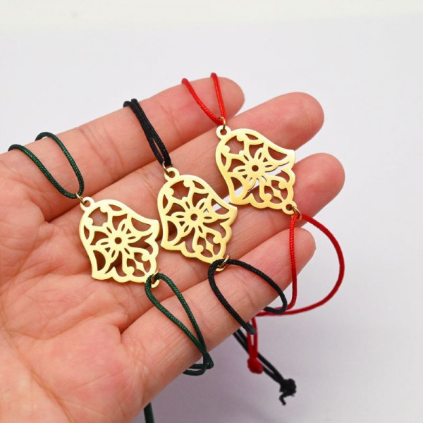 Браслет нить с широкой золотистой ладонью Хамса CJK65986