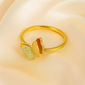 Кольцо медицинская сталь с напылением золотом J11176CJJ