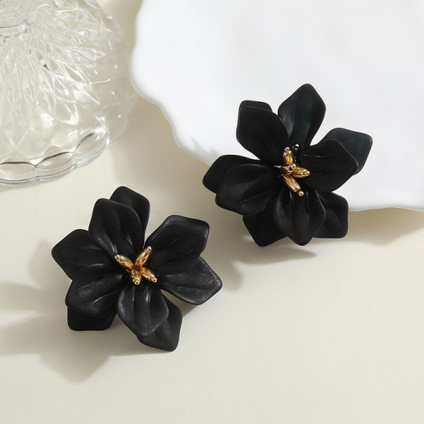 Яркие серьги-пусеты красные цветы CJN94598