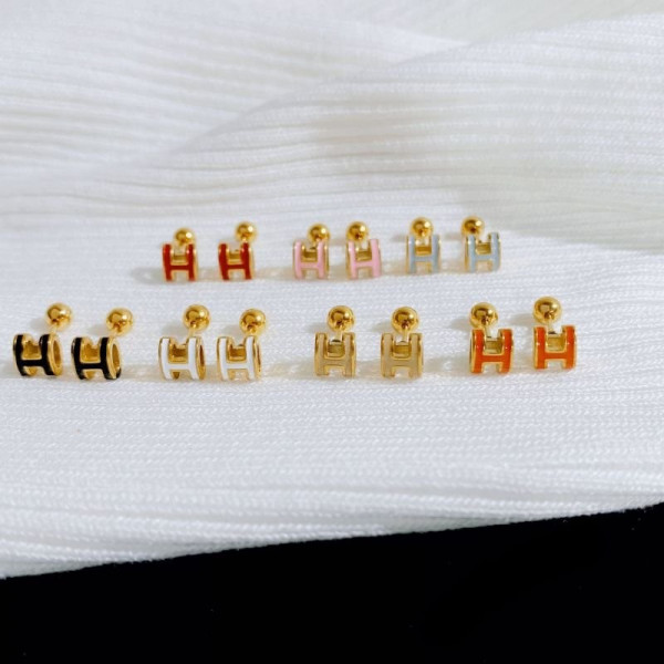 Золотистые серьги-пусеты Лого CJC99453