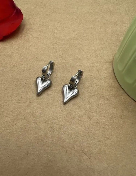 Стальные серьги с кулоном в виде сердца J10006CJJ
