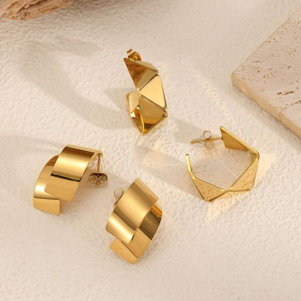 Серьги-полукольца геометрические граненые CJL48435