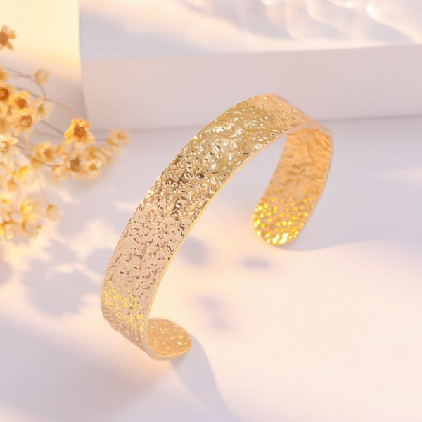 Браслет жесткий сияющий с эффектом алмазной грани 1J12205CJJ