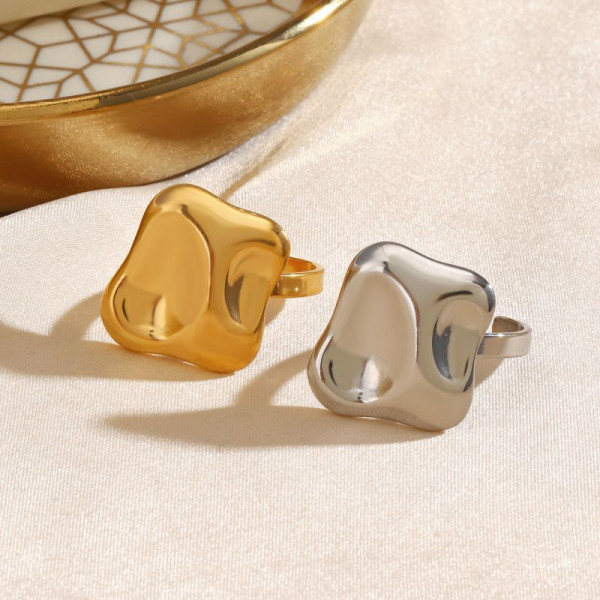 Массивное стальное кольцо с магическими небесными символами CJN25434